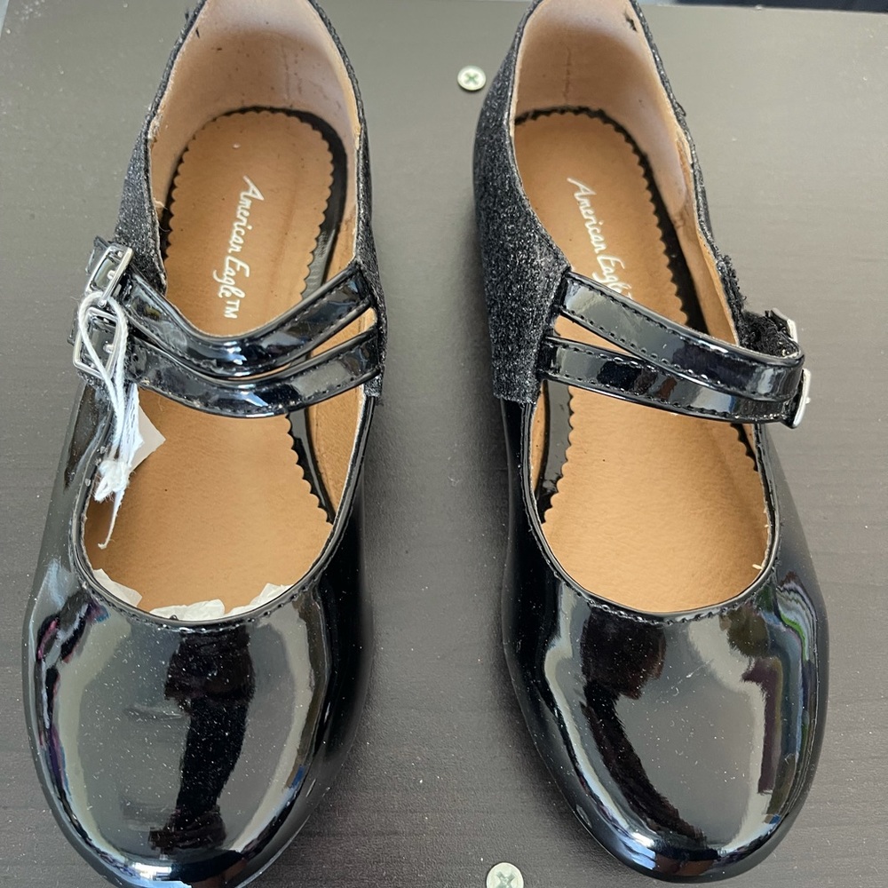 Girls sparkly dress shoes